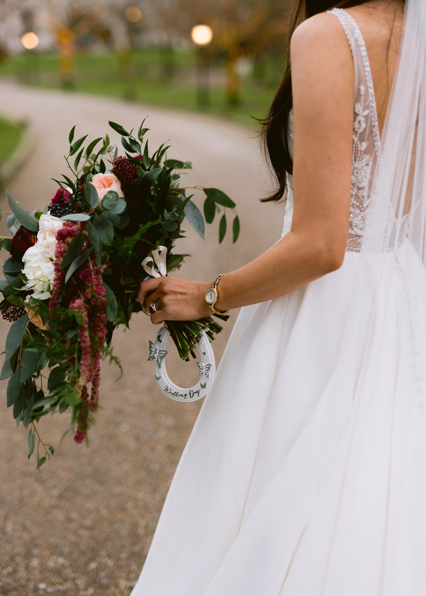 Brides-bouquest-and-details