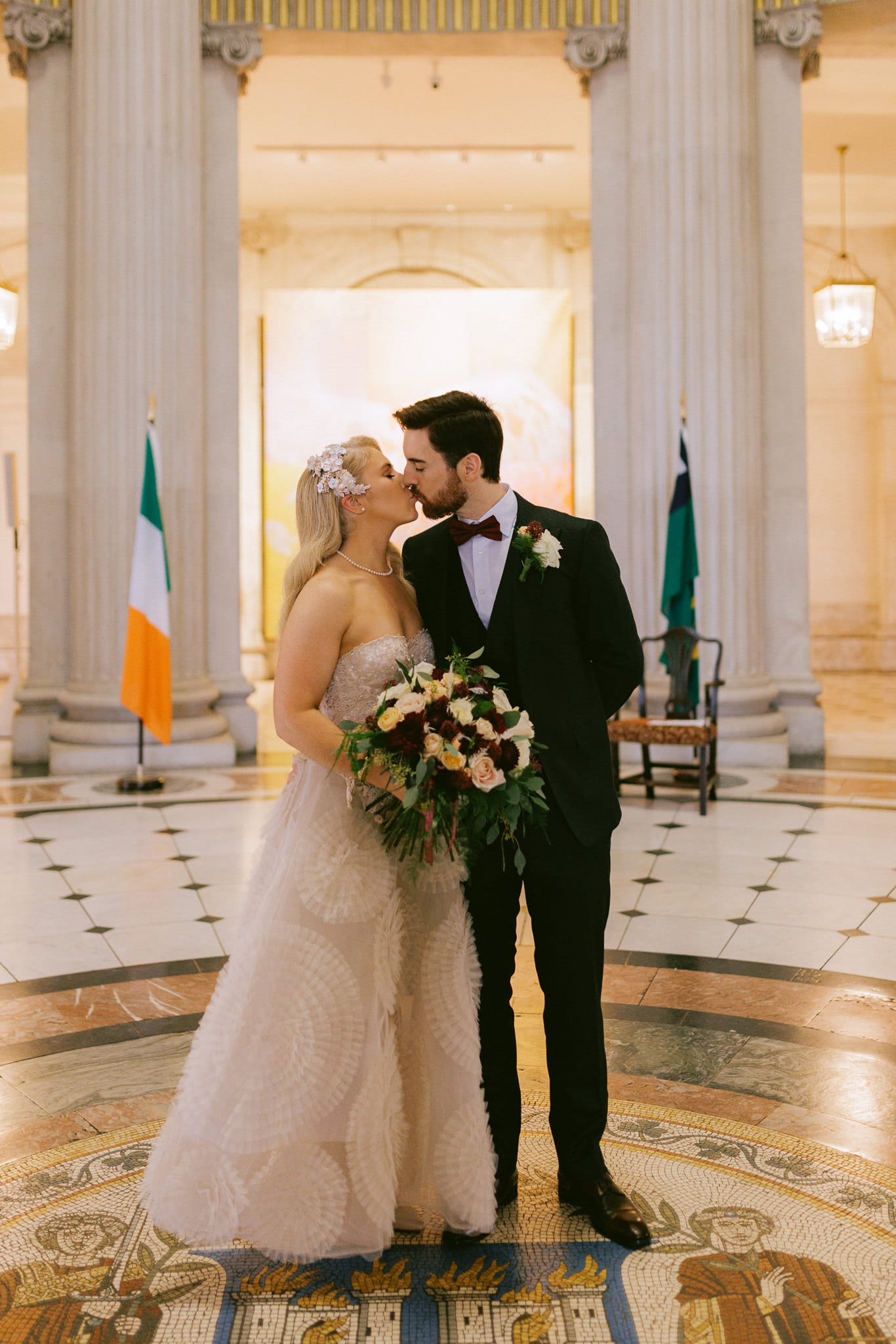 Dublin City Hall Wedding Ceremony Family Photos40