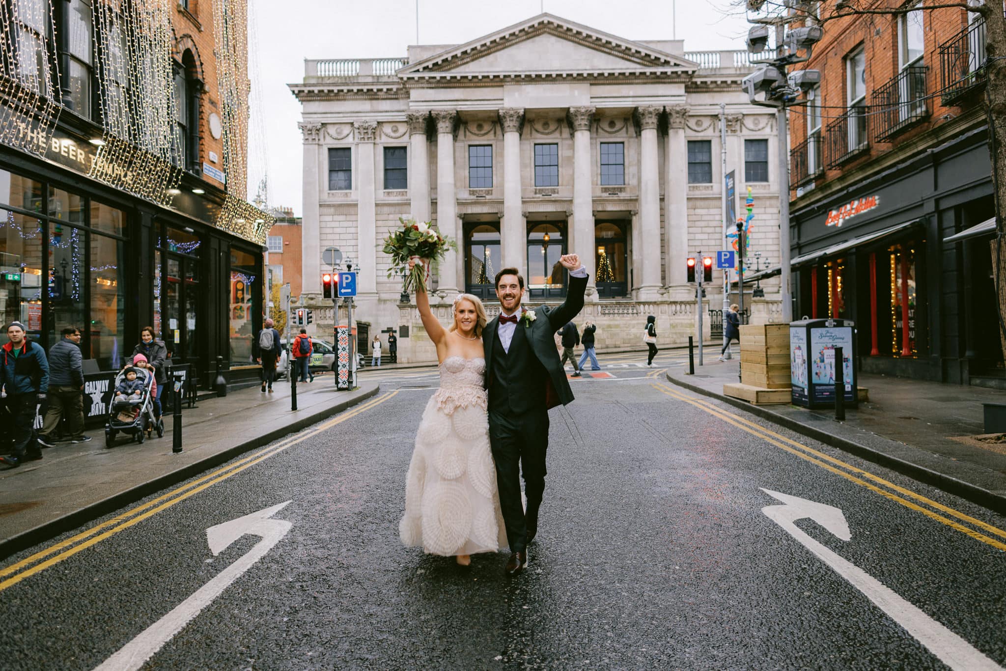 Dublin City Hall Wedding Ceremony Family Photos44